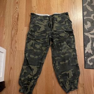 Fashion nova camo pants